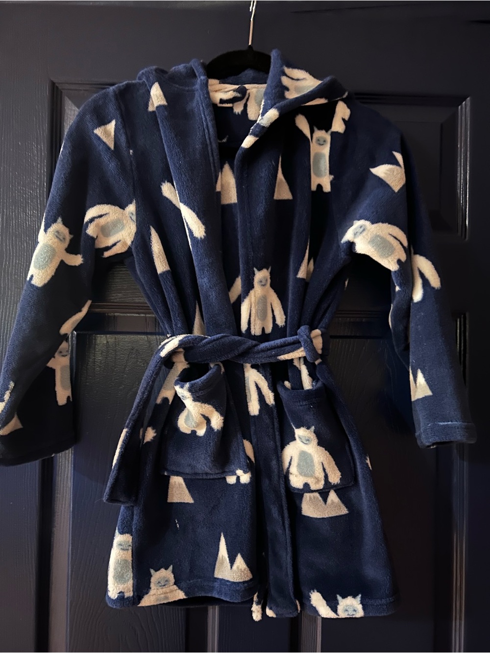 Wonder Co. Kids Navy Yeti Hooded Fleece Robe Size 9–10